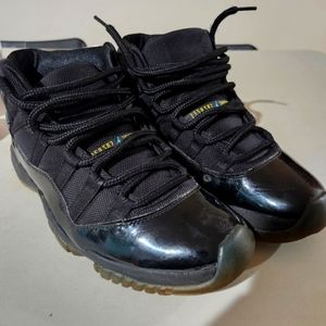 Used Jordan 11 Gamma Blue